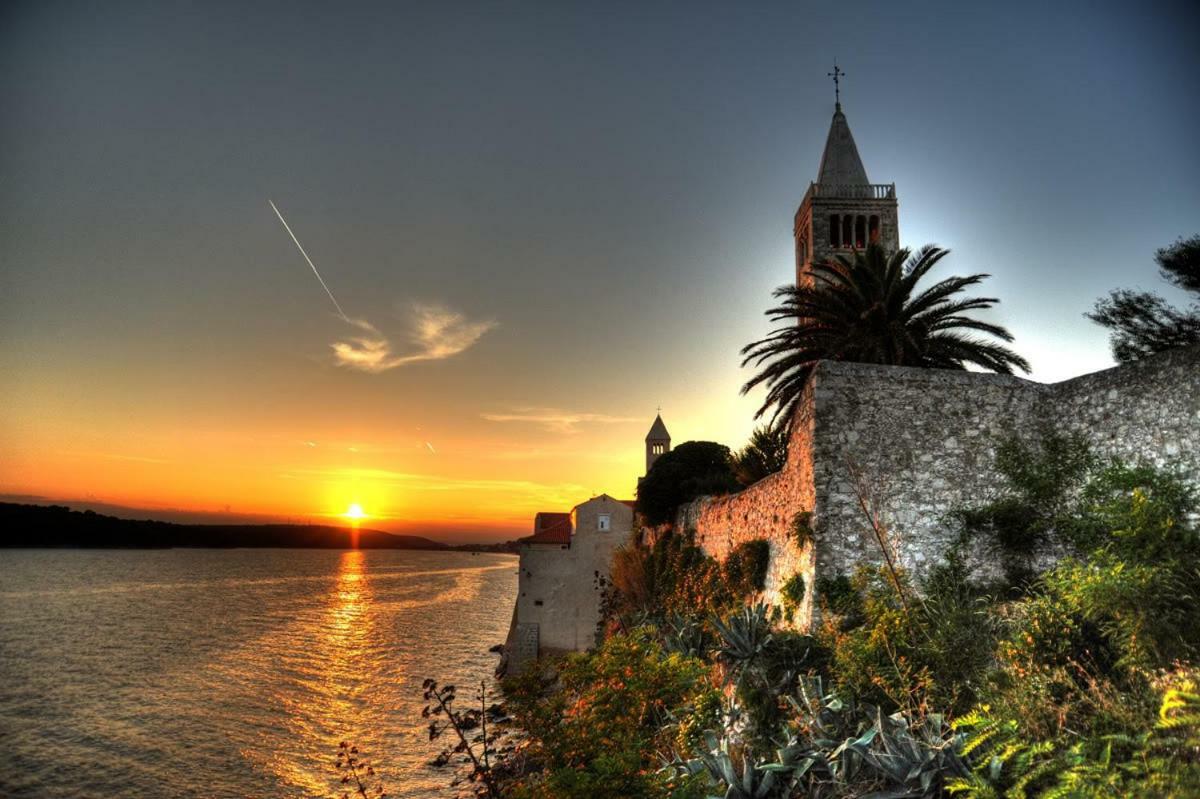 Paradise Apartment - Old Town Rab Rab Town Exterior foto